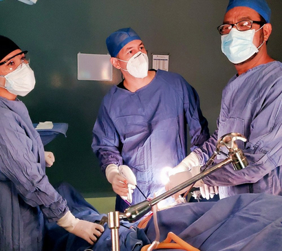 Slider image (9) Dr. Cristobal Garza - Bariatric Surgeon in Mexico